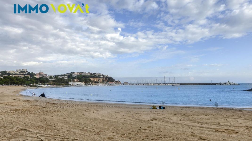 EXCLUSIVE APARTMENT 100 METERS FROM THE BEACH