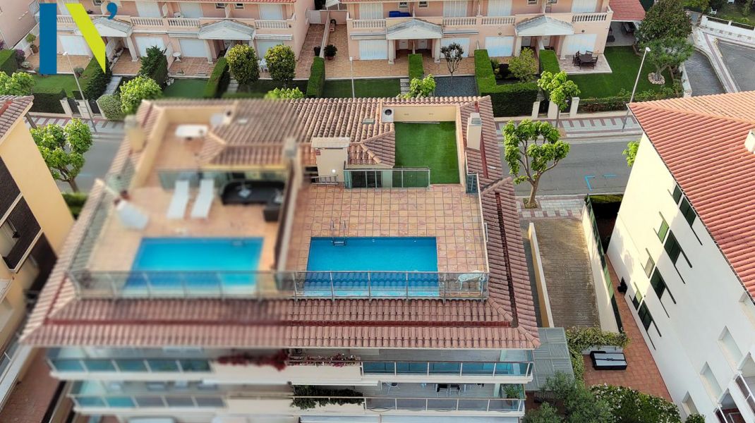 EXCLUSIVO CON PISCINA PRIVADA EN S'AGARÓ