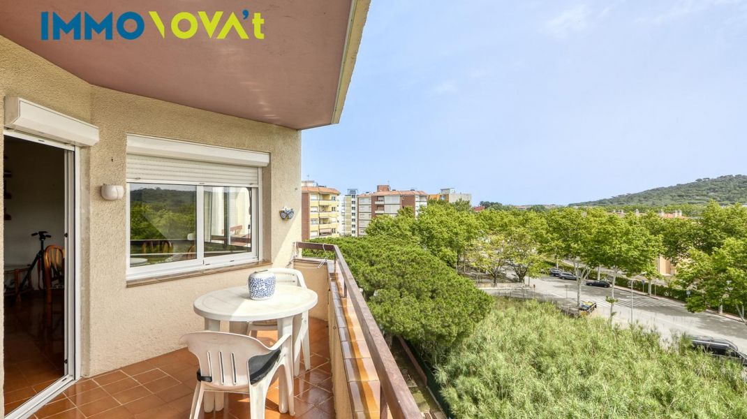 APARTAMENT AMB TERRASSA I PISCINA COMUNITÀRIA